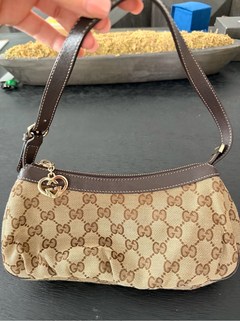 Gucci GG Canvas Lovely Heart Pochette